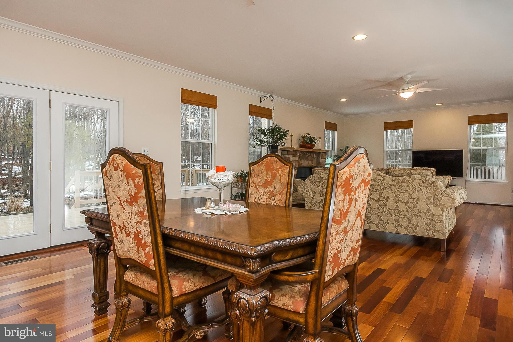 505 Durango Road Baltimore, MD 21228 - Photo 6 of 30 Kitchen