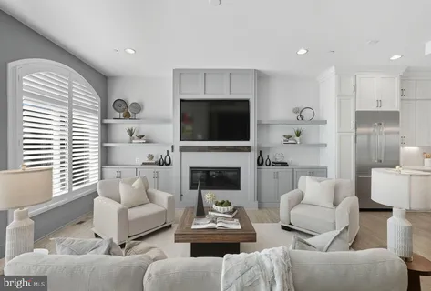 $1,995,000 | 8215 River Road, Bethesda, MD 20817