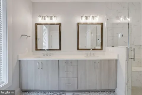 $1,995,000 | 8215 River Road, Bethesda, MD 20817