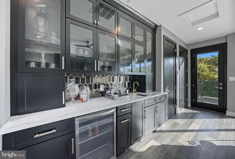 $1,995,000 | 8215 River Road, Bethesda, MD 20817