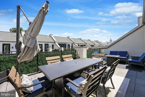 $1,995,000 | 8215 River Road, Bethesda, MD 20817