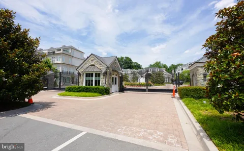 $1,995,000 | 8215 River Road, Bethesda, MD 20817