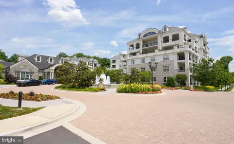 $1,995,000 | 8215 River Road, Bethesda, MD 20817