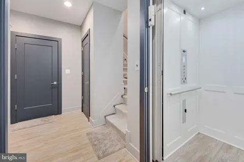 $1,995,000 | 8215 River Road, Bethesda, MD 20817