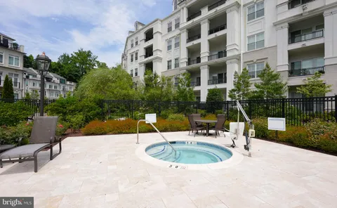 $1,995,000 | 8215 River Road, Bethesda, MD 20817