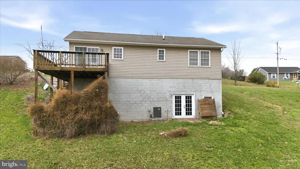 $225,000 | 316 East Ridge Loop Road, Romney, WV 26757
