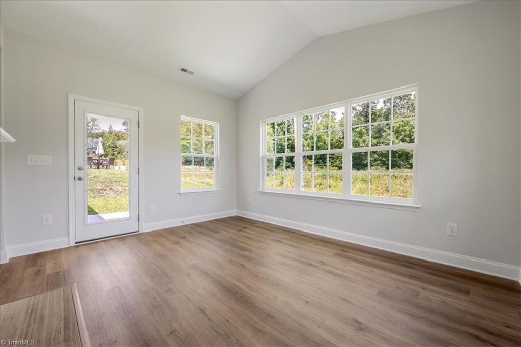 4106 Stallion Street High Point, NC 27262 - Photo 13 of 28