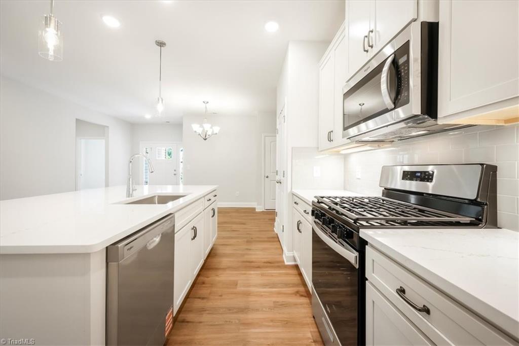 4106 Stallion Street High Point, NC 27262 - Photo 9 of 28