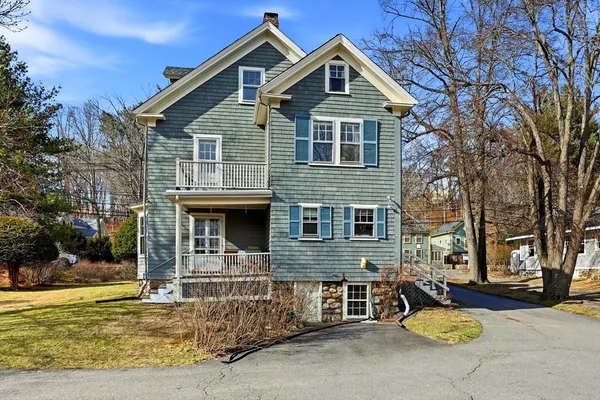 $1,350,000 | 242 Lexington Road, Concord, MA 01742