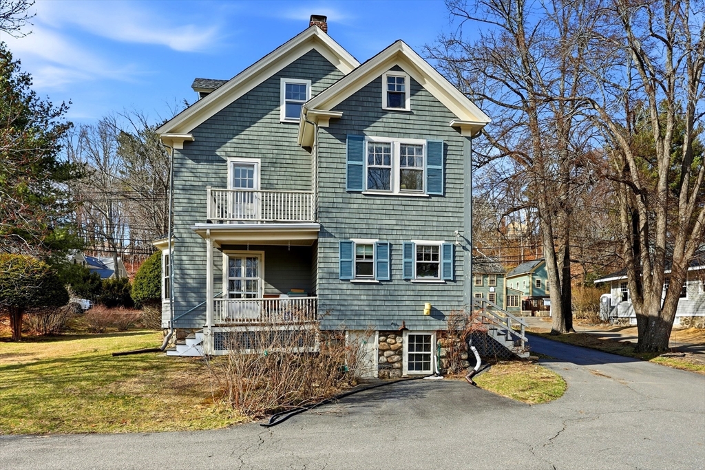 242 Lexington Road Concord, MA 01742 - Photo 2 of 42