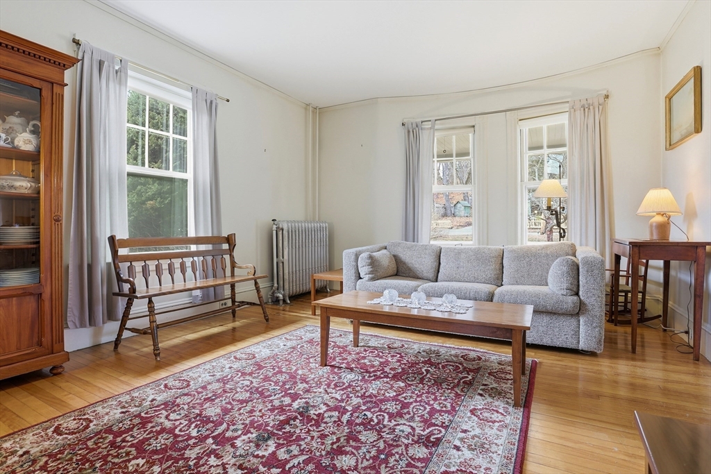 242 Lexington Road Concord, MA 01742 - Photo 7 of 42