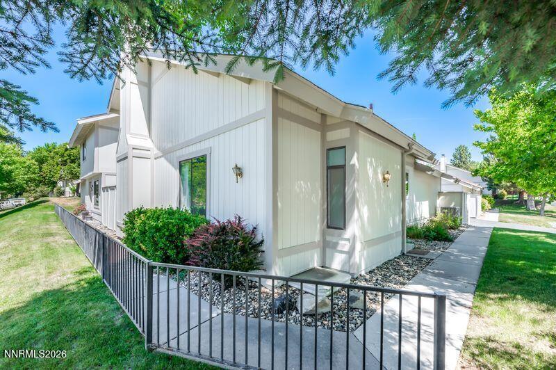 1205 Rayburn Drive Reno, NV 89503 - Photo 3 of 34 path to patio