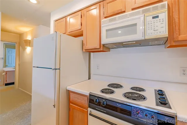 $250,000 | 188 Charleston Drive, Unit 2A, Four Seasons, MO 65049