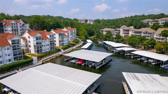 $250,000 | 188 Charleston Drive, Unit 2A, Four Seasons, MO 65049