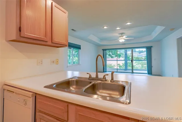 $250,000 | 188 Charleston Drive, Unit 2A, Four Seasons, MO 65049