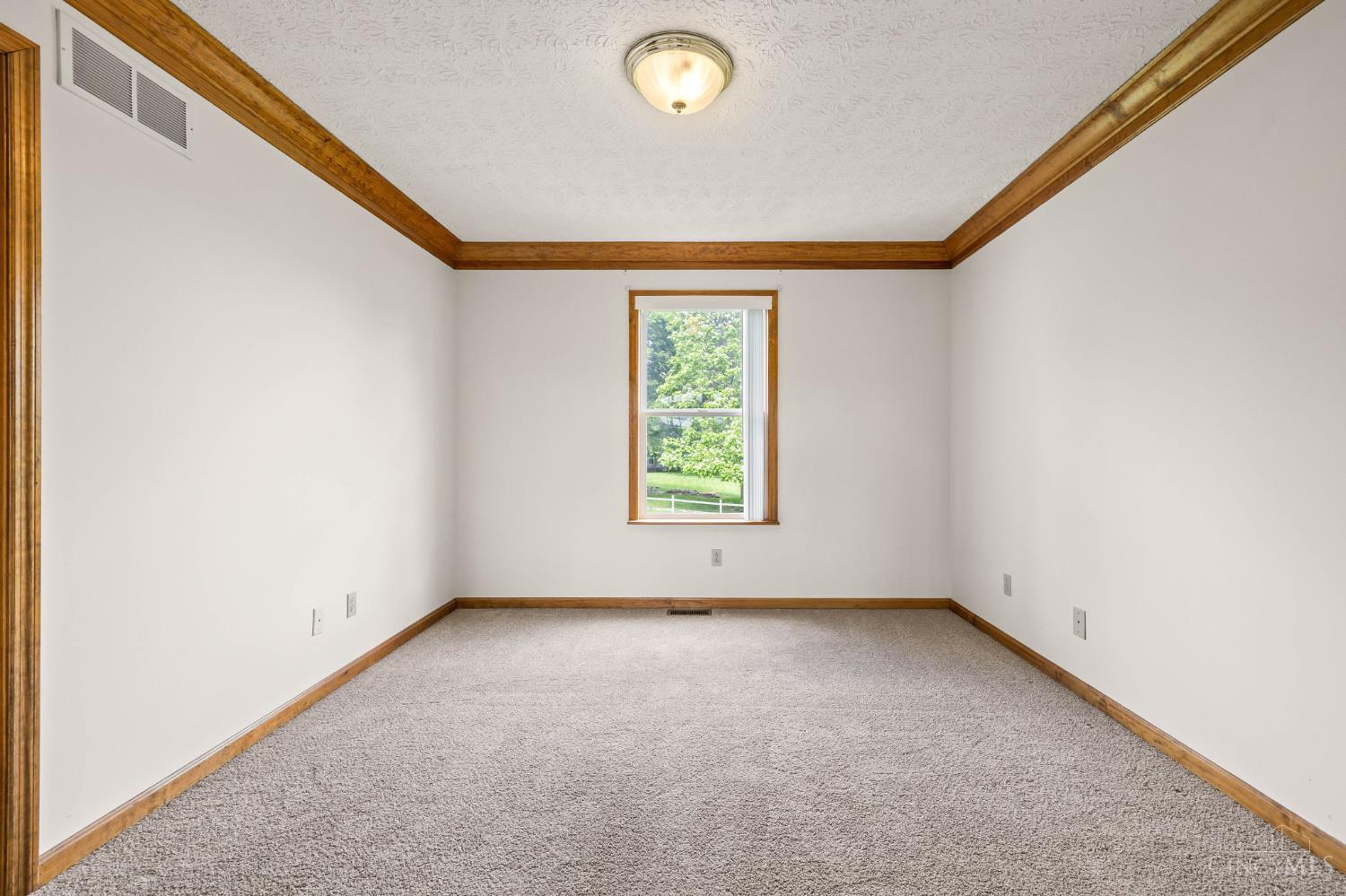 6821 Cincinnati Dayton Road Middletown, OH 45044 - Photo 13 of 70
