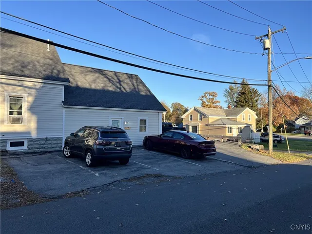 $299,900 | 461 South Main Street, Clay, NY 13212