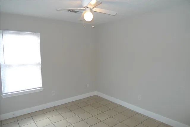 $1,650 | 19939 Great Elms Drive, Cypress, TX 77433