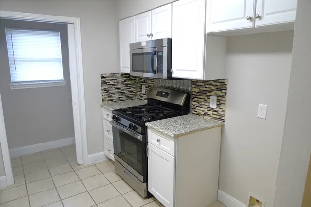 $1,650 | 19939 Great Elms Drive, Cypress, TX 77433