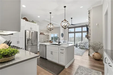 $655,000 | 10745 North Bell Street, Kansas City, MO 64155