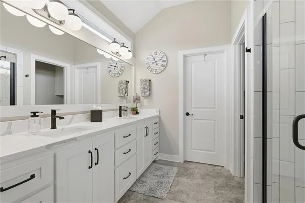 $655,000 | 10745 North Bell Street, Kansas City, MO 64155