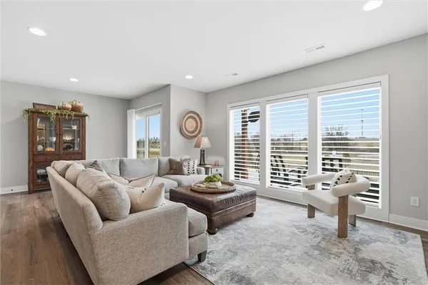 $655,000 | 10745 North Bell Street, Kansas City, MO 64155