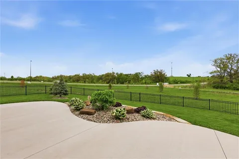 $655,000 | 10745 North Bell Street, Kansas City, MO 64155