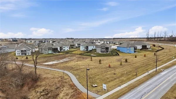 $655,000 | 10745 North Bell Street, Kansas City, MO 64155