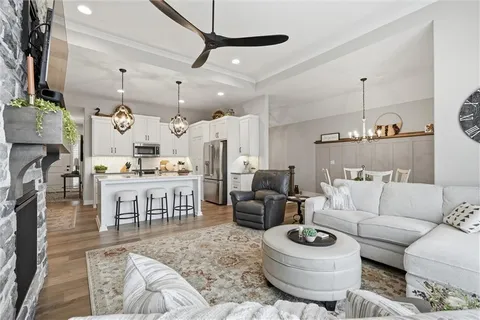 $655,000 | 10745 North Bell Street, Kansas City, MO 64155