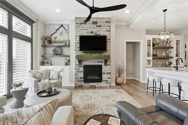 $655,000 | 10745 North Bell Street, Kansas City, MO 64155