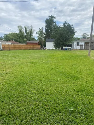 $40,000 | 61 East Chalmette Circle, Chalmette, LA 70043