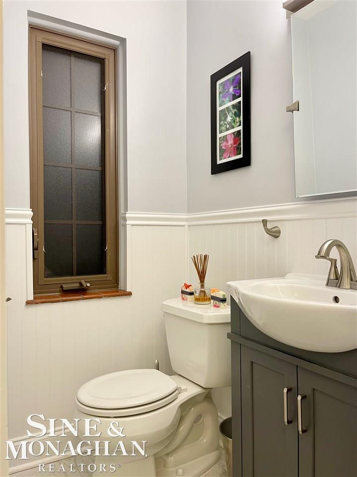 267 Merriweather Road Grosse Pointe, MI 48236 - Photo 7 of 34 50066942-6.JPG