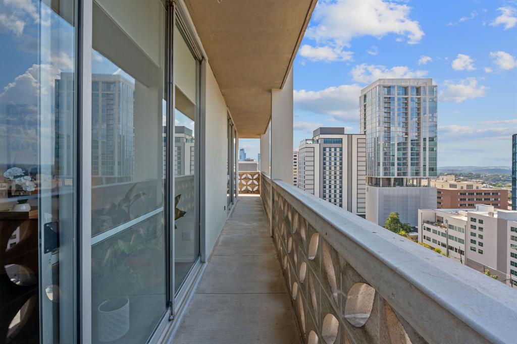 1801 Lavaca Street, Unit 12K Austin, TX 78701 - Photo 19 of 27 Balcony featuring a city view