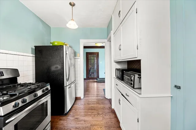 $729,000 | 219 East St Charles Road, Elmhurst, IL 60126