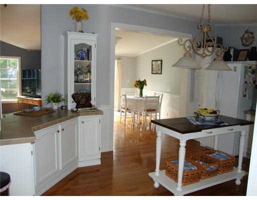 142 Vanner Road Washington, ME 04574 - Photo 2 of 10 Kitchen.