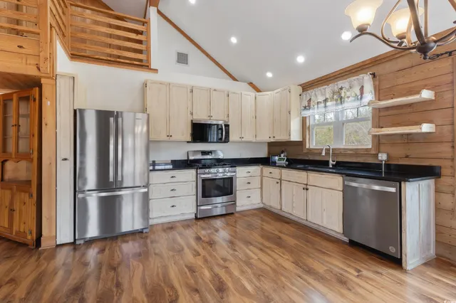 $669,900 | 33332 County Line Road, Hemingway, SC 29554