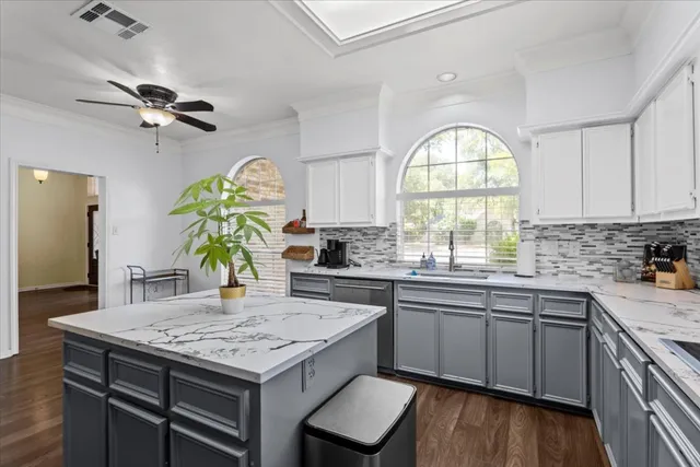 $3,200 | 10116 Pinehurst Drive, Austin, TX 78747