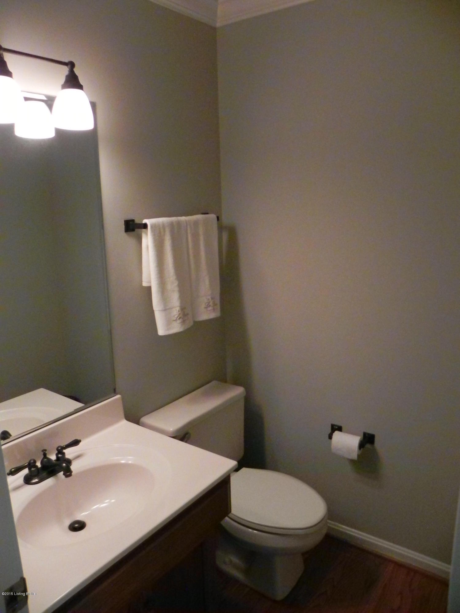 7010 Rock Hill Road Prospect, KY 40059 - Photo 10 of 34 11_RockHill_HalfBath