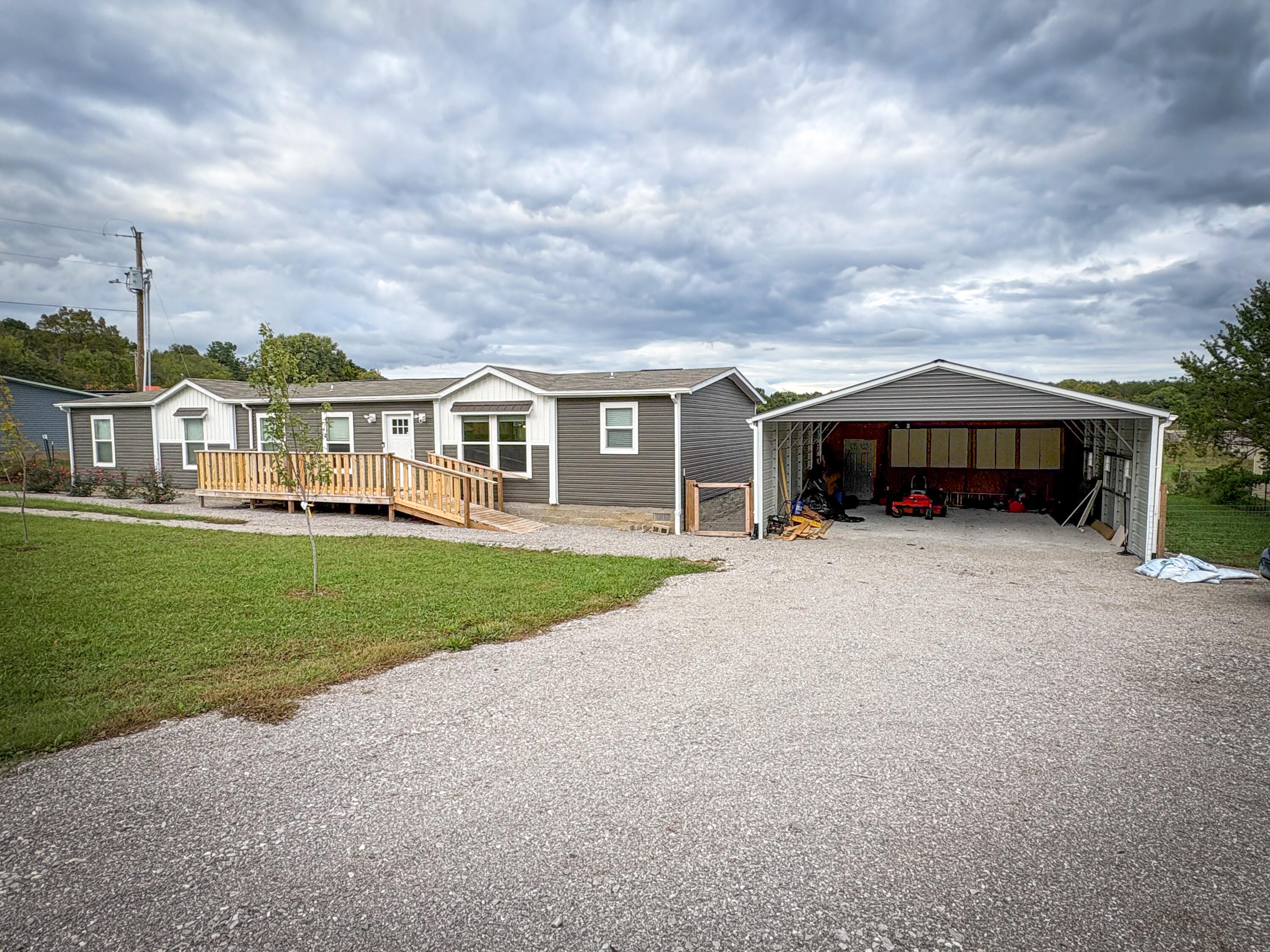 44 Aderholt Road Bronston, KY 42518 - Photo 2 of 47 IMG_9994