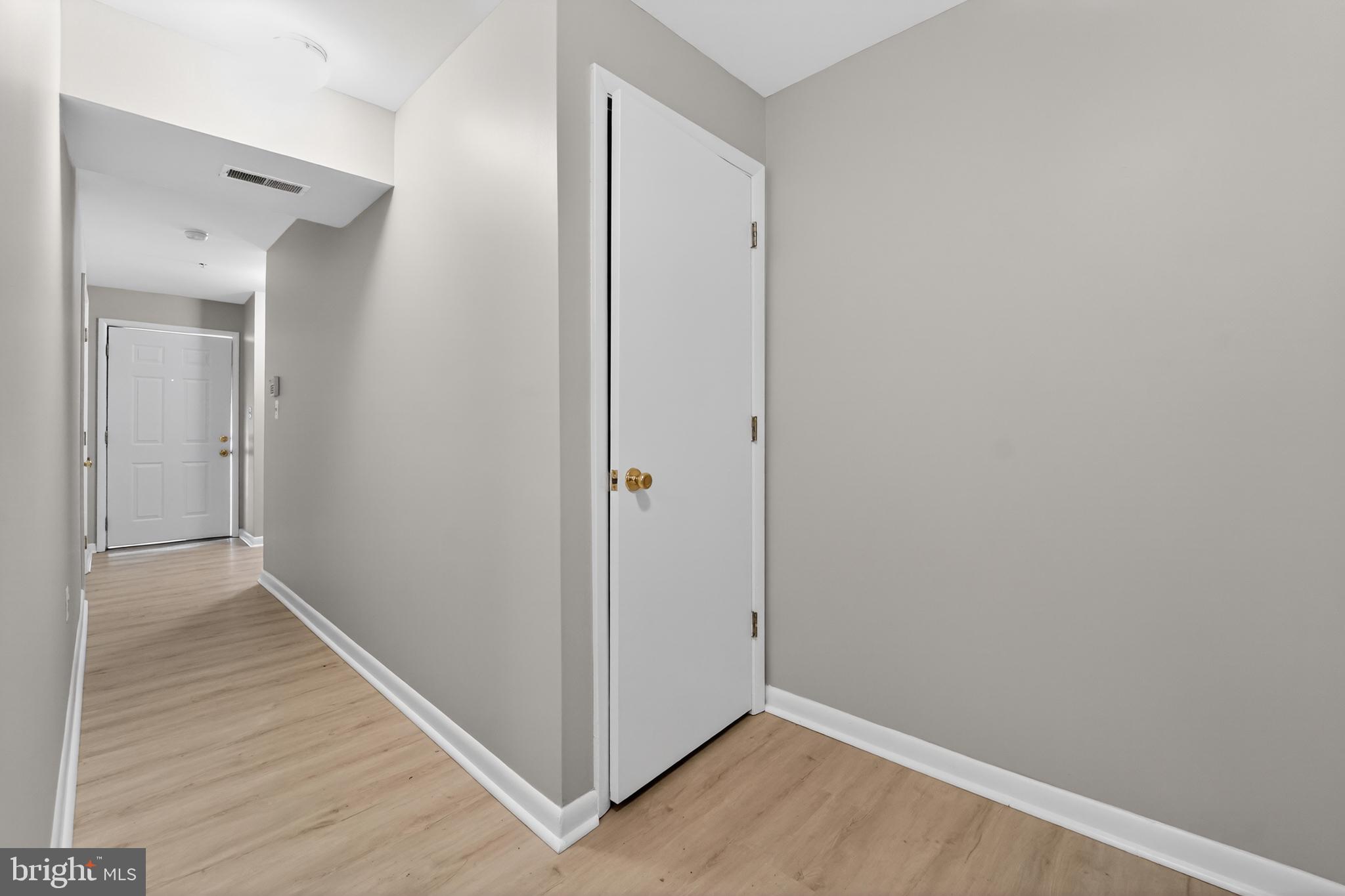 4630 Warren Tree Way Baltimore, MD 21229 - Photo 26 of 29