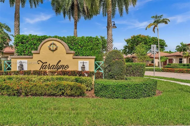 $975,000 | 13220 Southwest 13th Street, Davie, FL 33325