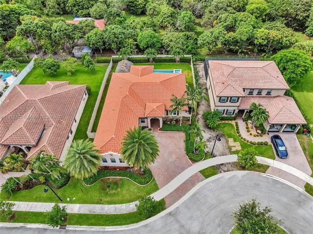 $975,000 | 13220 Southwest 13th Street, Davie, FL 33325