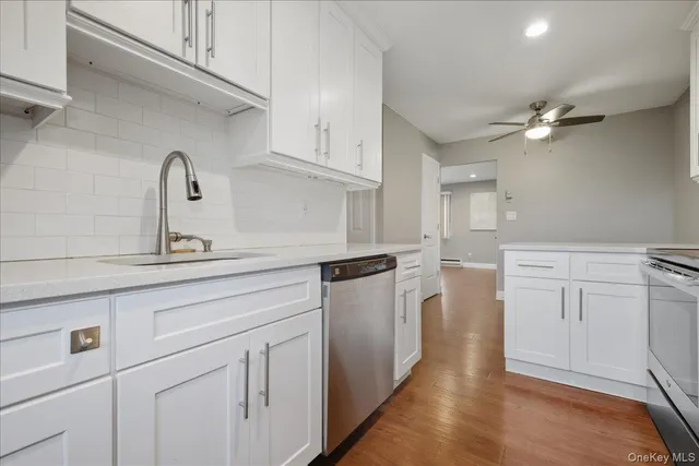 $495,000 | 693 Wantagh Avenue, Wantagh, NY 11793