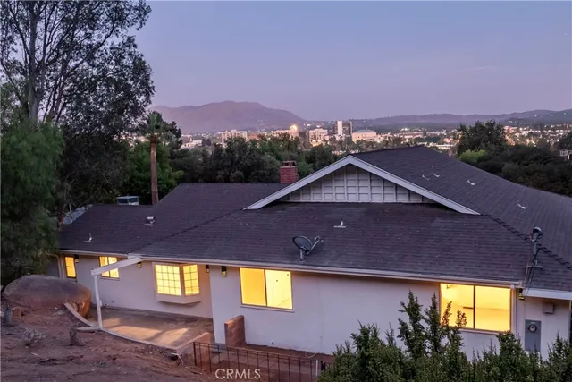 a bathroom with a double vanity sink and mirror