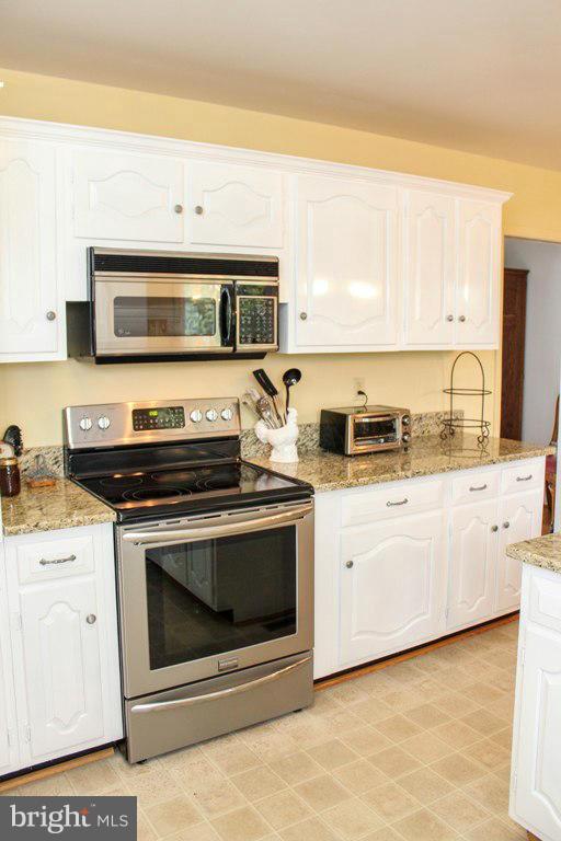 45188 St Cuthbert Farm Road Hollywood, MD 20636 - Photo 14 of 26 Kitchen