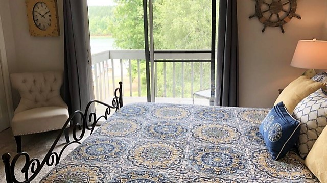 1268 Mooring Line Drive, Unit B Seneca, SC 29672 - Photo 9 of 13