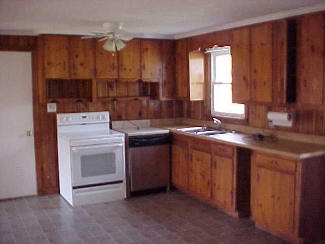 623 Black Snake Road Easley, SC 29640 - Photo 3 of 14