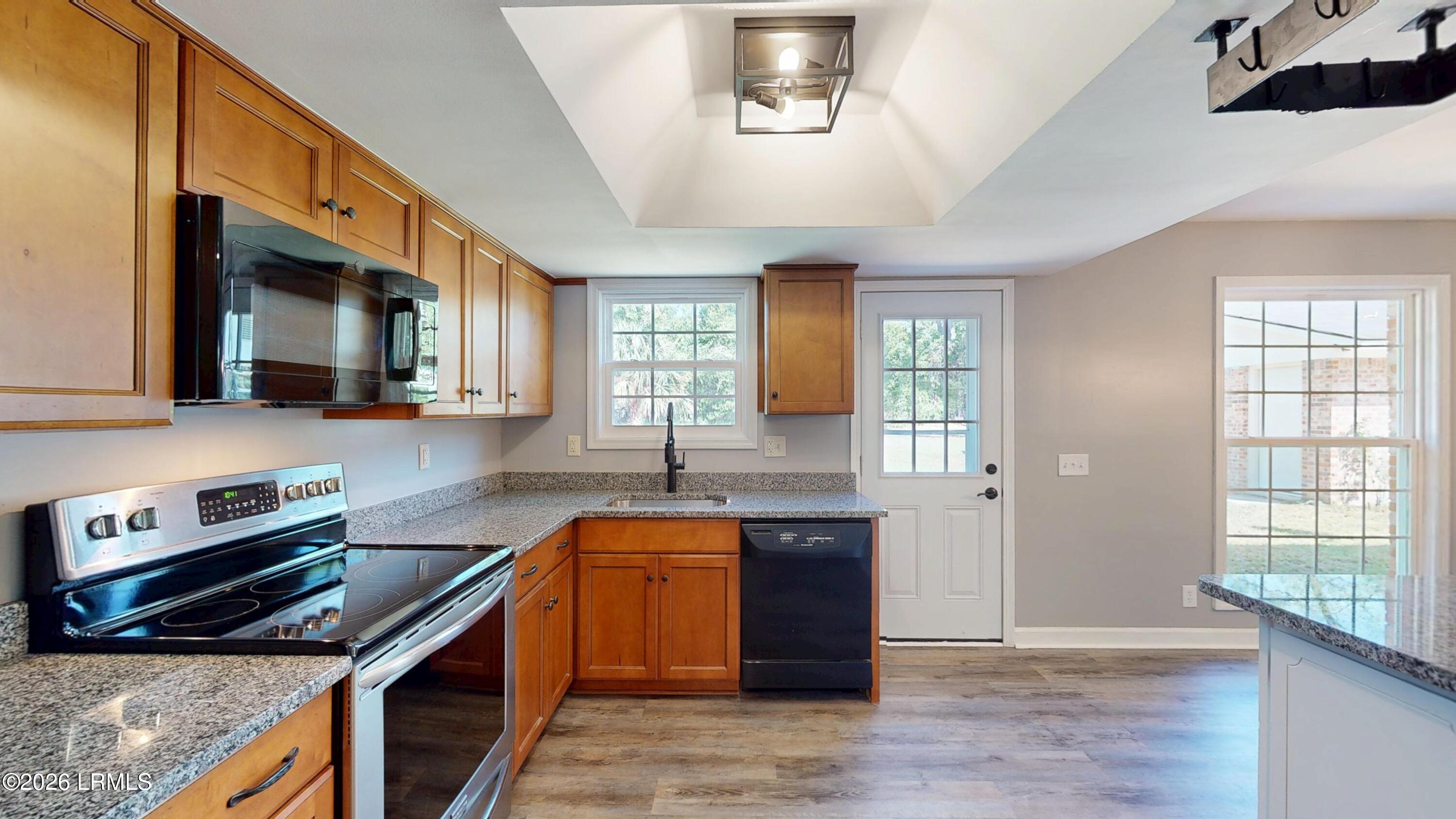 4027 Shell Point Road Beaufort, SC 29906 - Photo 17 of 48 4027-Shell-Point-Road-04092026_085507