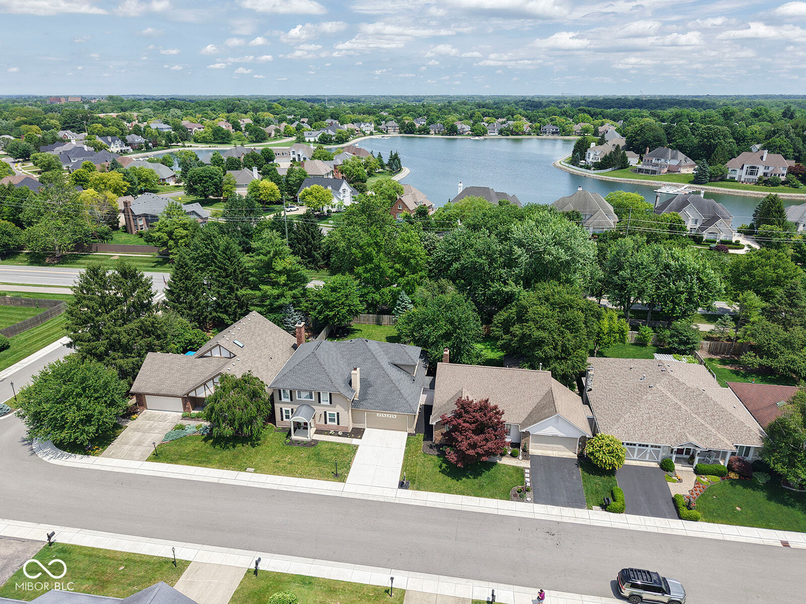 12367 Brompton Road Carmel, IN 46033 - Photo 3 of 62