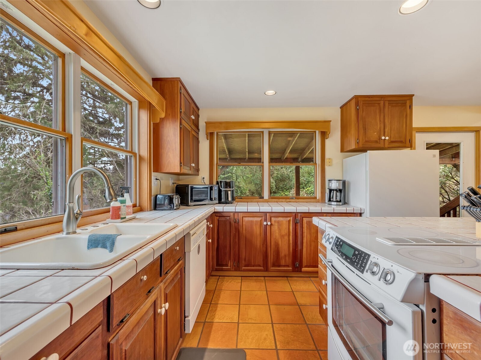 20003 Sandridge Road Long Beach, WA 98631 - Photo 13 of 39